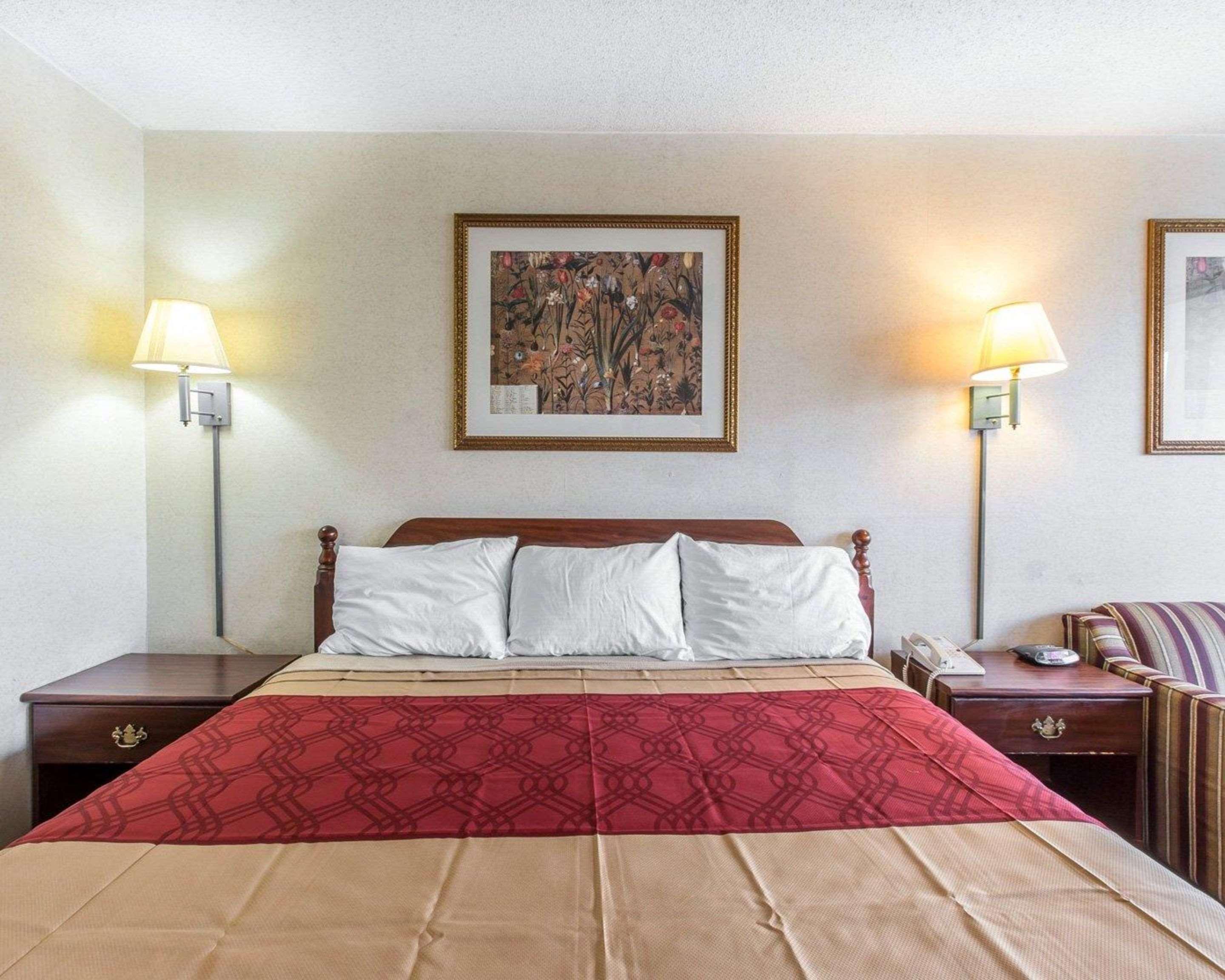 Econo Lodge Calhoun Εξωτερικό φωτογραφία