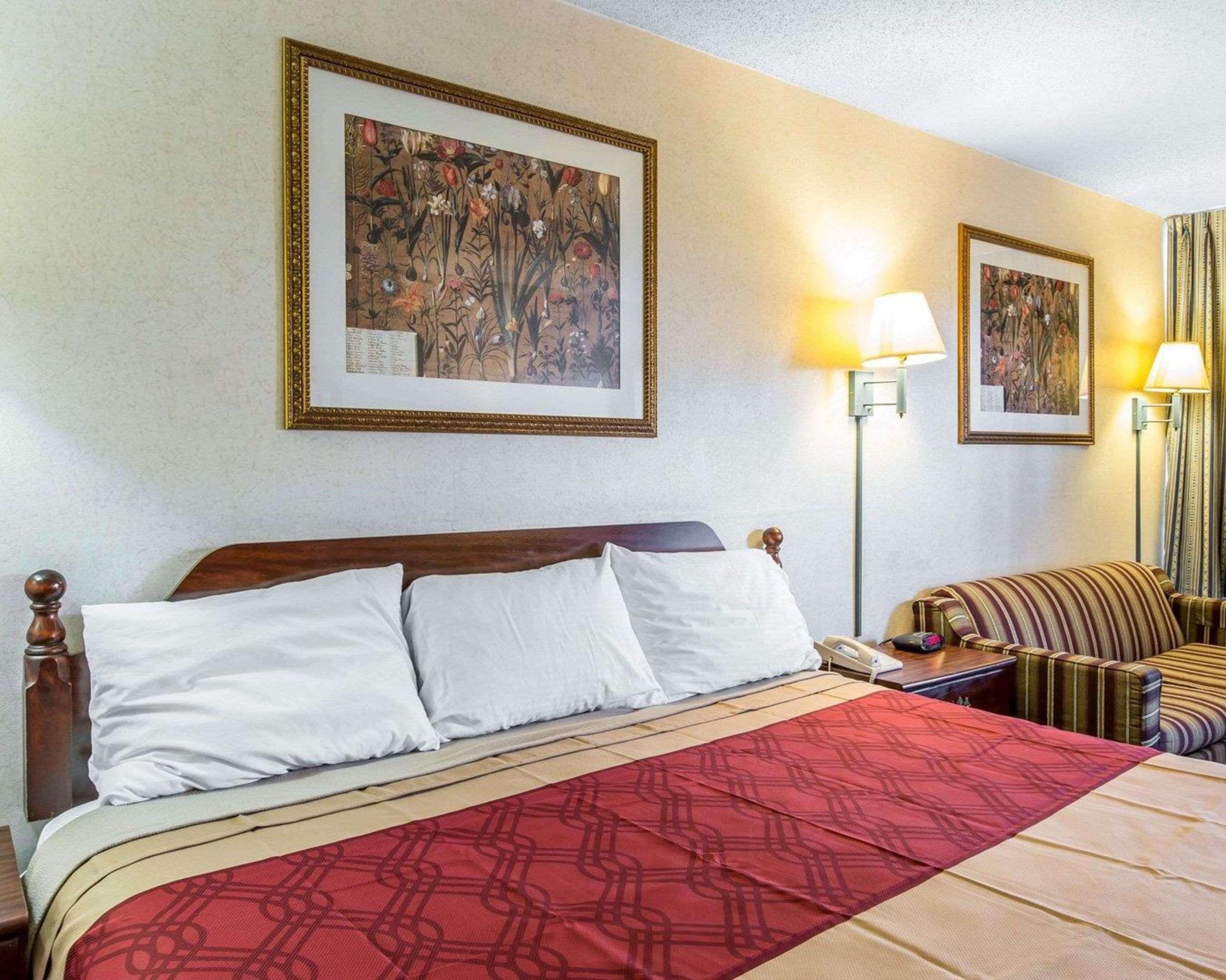 Econo Lodge Calhoun Εξωτερικό φωτογραφία