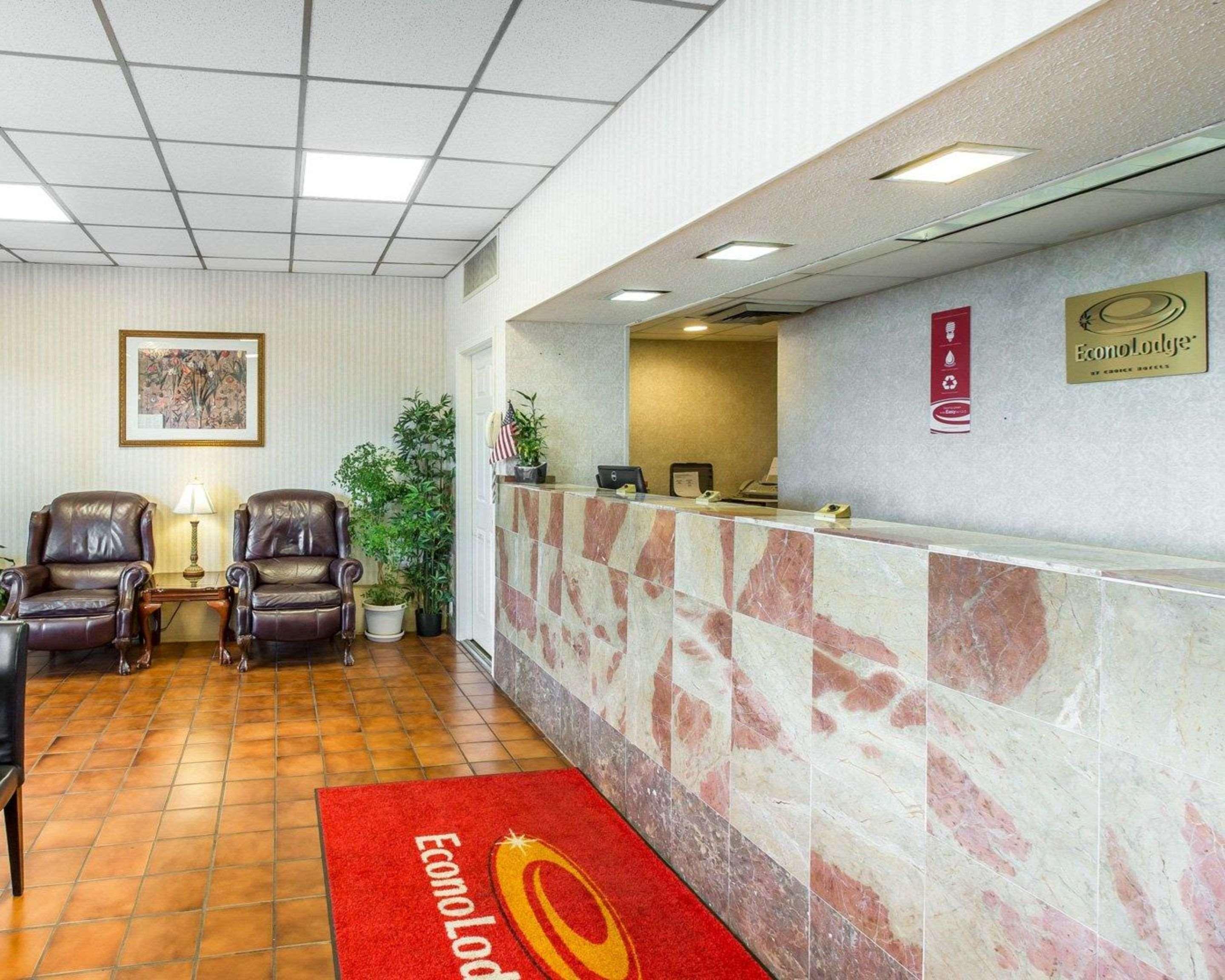 Econo Lodge Calhoun Εξωτερικό φωτογραφία