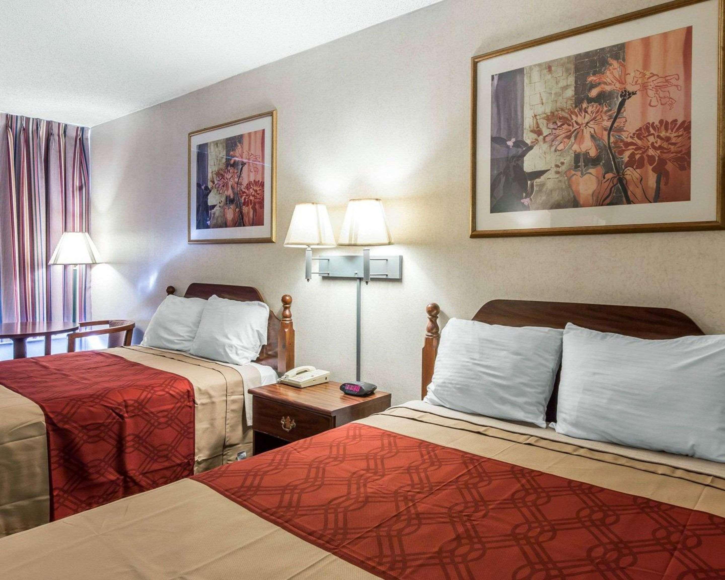 Econo Lodge Calhoun Εξωτερικό φωτογραφία