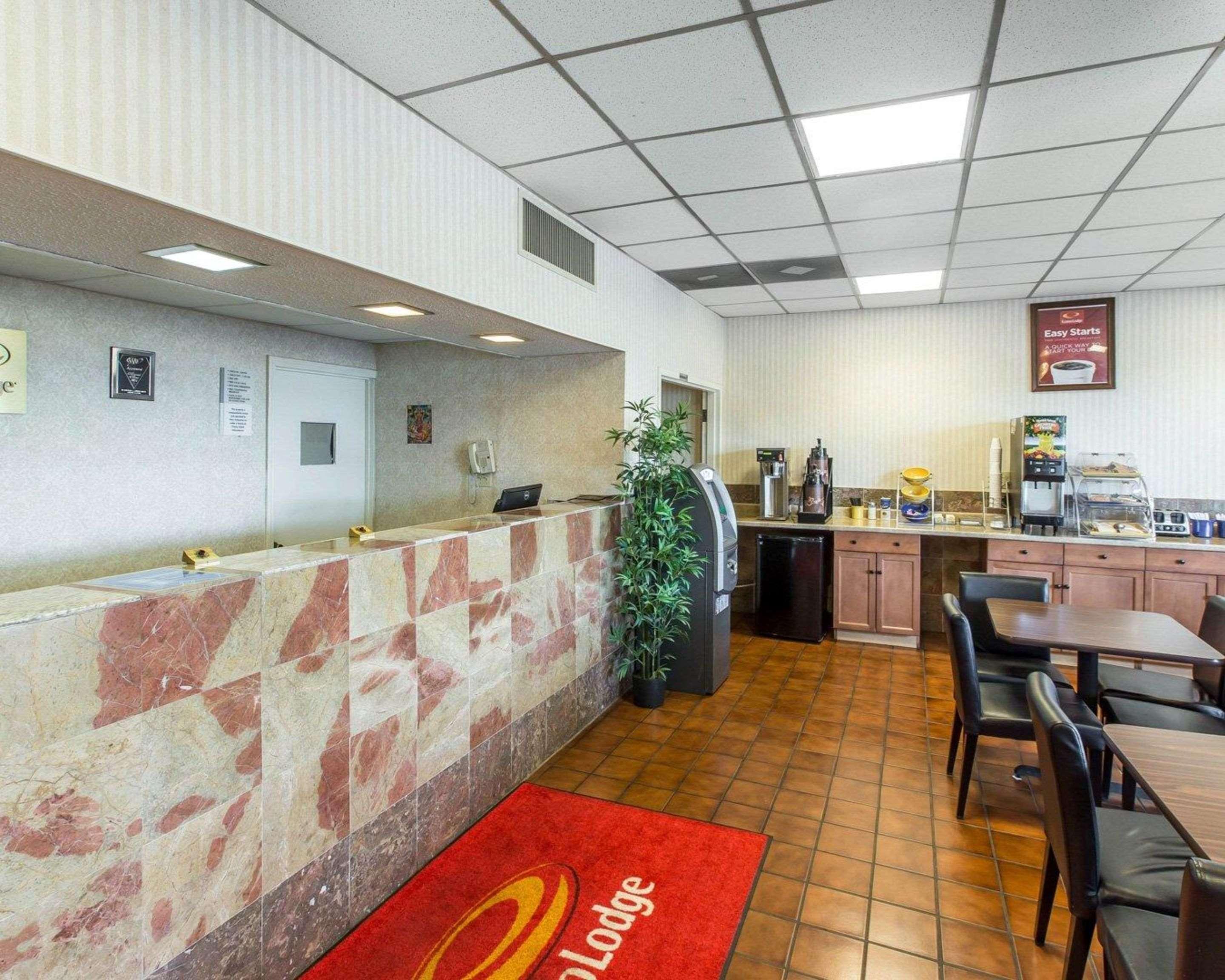 Econo Lodge Calhoun Εξωτερικό φωτογραφία