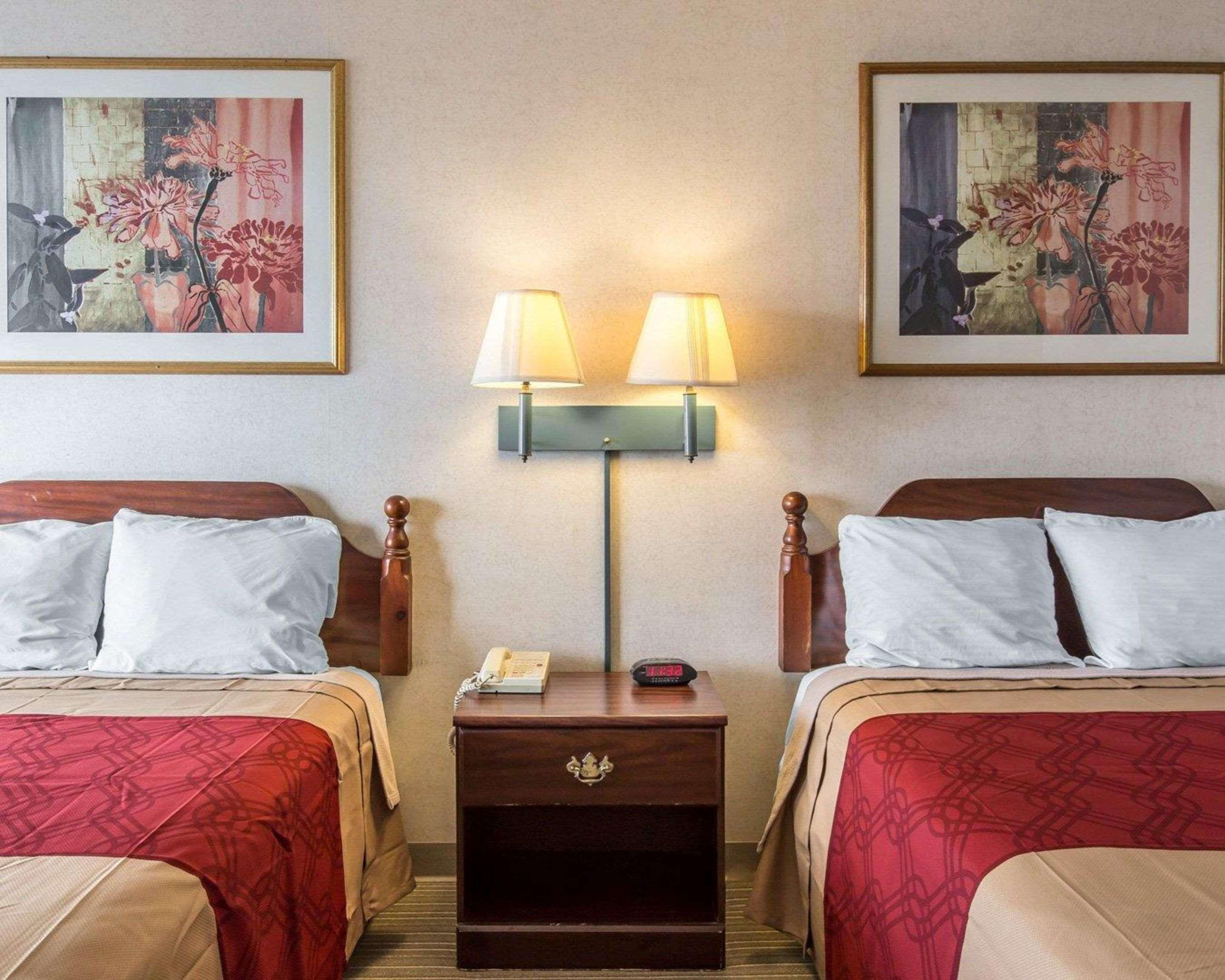 Econo Lodge Calhoun Εξωτερικό φωτογραφία