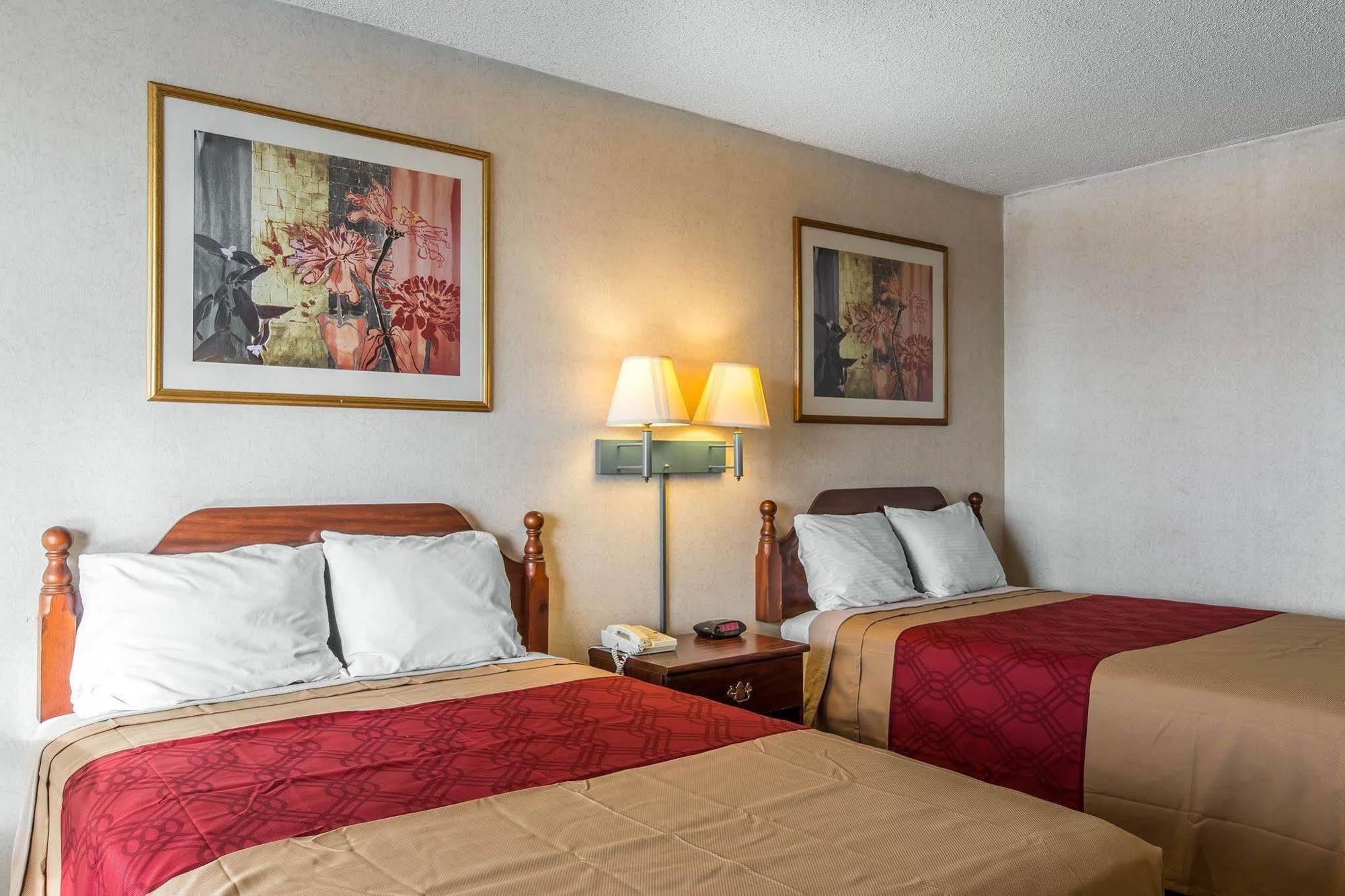 Econo Lodge Calhoun Εξωτερικό φωτογραφία